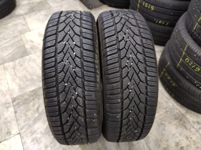 Гуми Зимни 185/60R15, снимка 3 - Гуми и джанти - 30969837