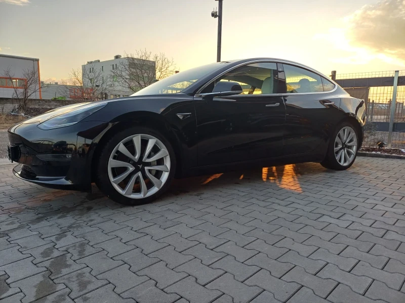 Tesla Model 3 Premium Long Range 4x4 Pano Гаранция , снимка 2 - Автомобили и джипове - 48285942