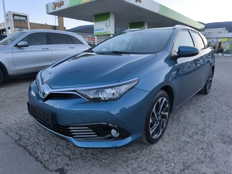 Toyota Auris 1.8HYBRID 98x km  FULL SERVICE IN TOYOTA NEW !!!, снимка 1 - Автомобили и джипове - 48825761