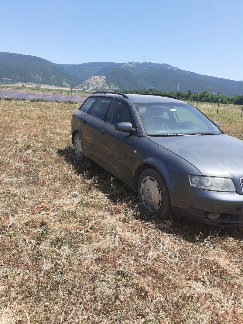 Audi A4 1.9 136 кс климатроник, снимка 4 - Автомобили и джипове - 51930475