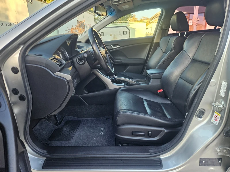 Honda Accord 2.4  DISTRONIC, снимка 13 - Автомобили и джипове - 52257931