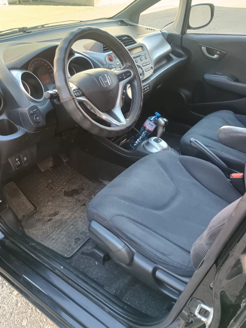 Honda Jazz, снимка 4 - Автомобили и джипове - 52632352