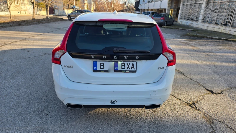 Volvo V60 D4 2.0 181, снимка 6 - Автомобили и джипове - 52891896