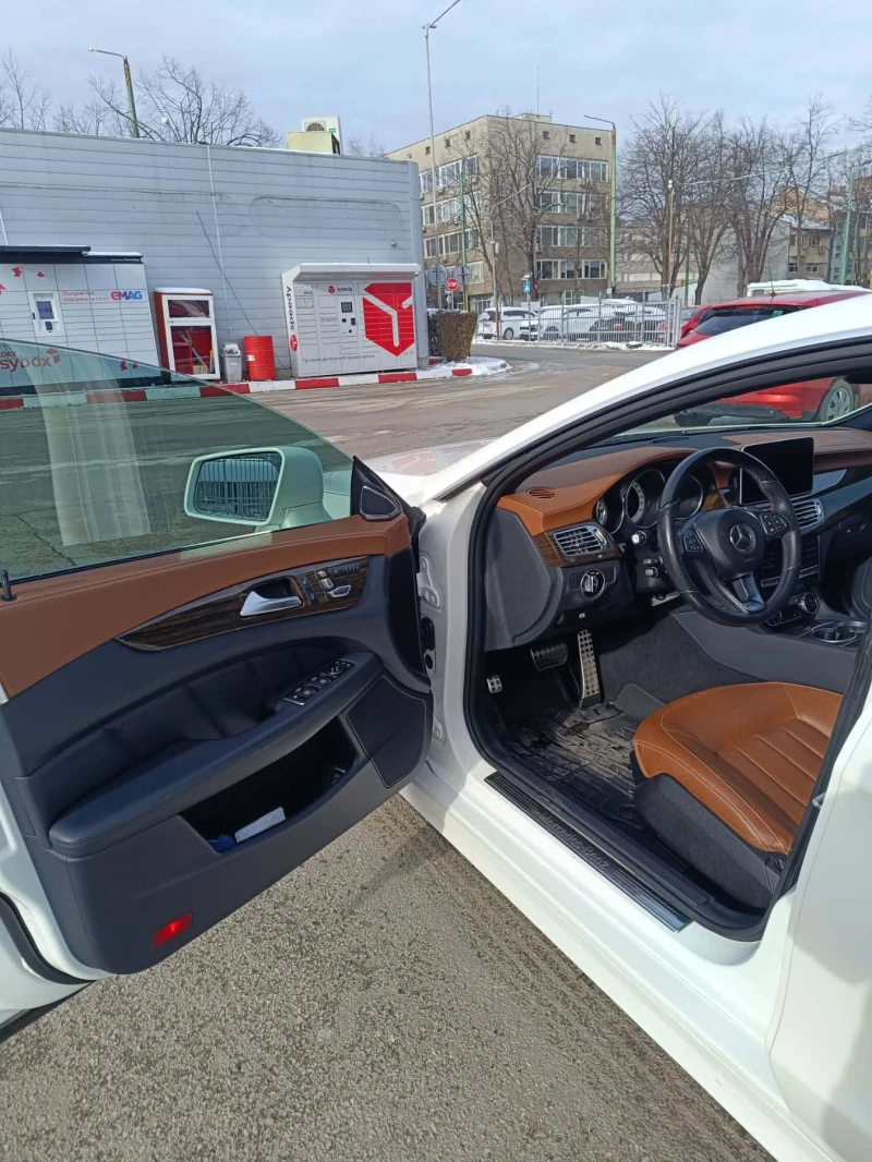 Mercedes-Benz CLS 500, снимка 8 - Автомобили и джипове - 53326774