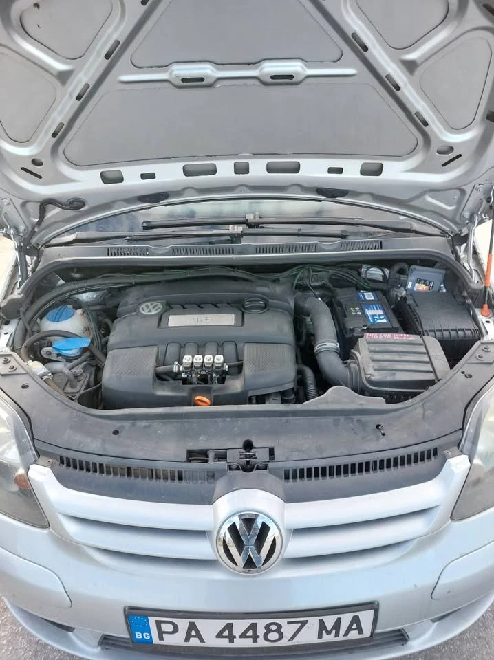 VW Golf Plus 1.6i, снимка 4 - Автомобили и джипове - 52947044