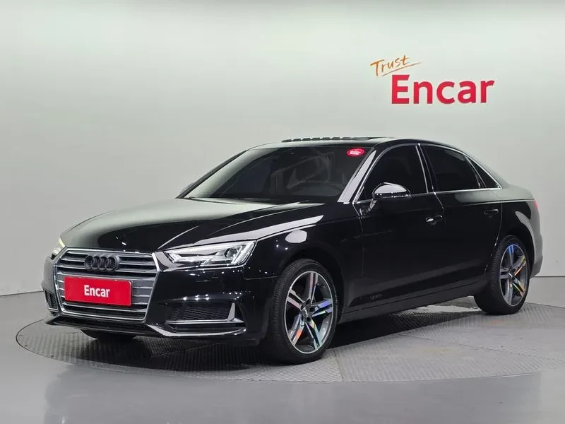 Audi A4 2.0 TFSI Premium - САМО 30% АВАНС