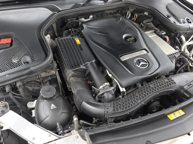 Mercedes-Benz E 300 Exclusive, снимка 6 - Автомобили и джипове - 55883652