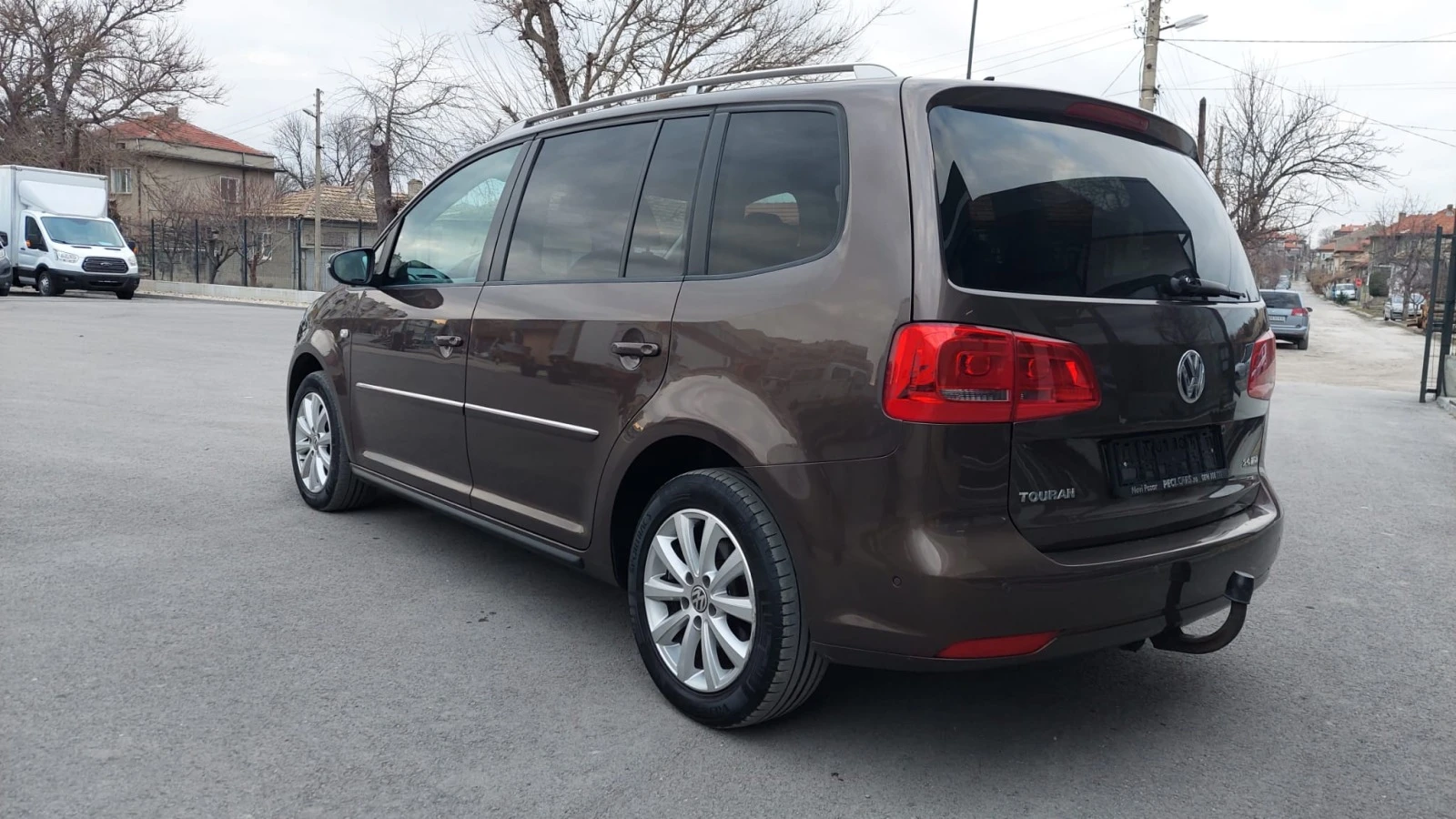 VW Touran 2.0TDi DSG 6SP-FULL OPT.-TOP SUST.-VNOS DE-LIZING - изображение 4