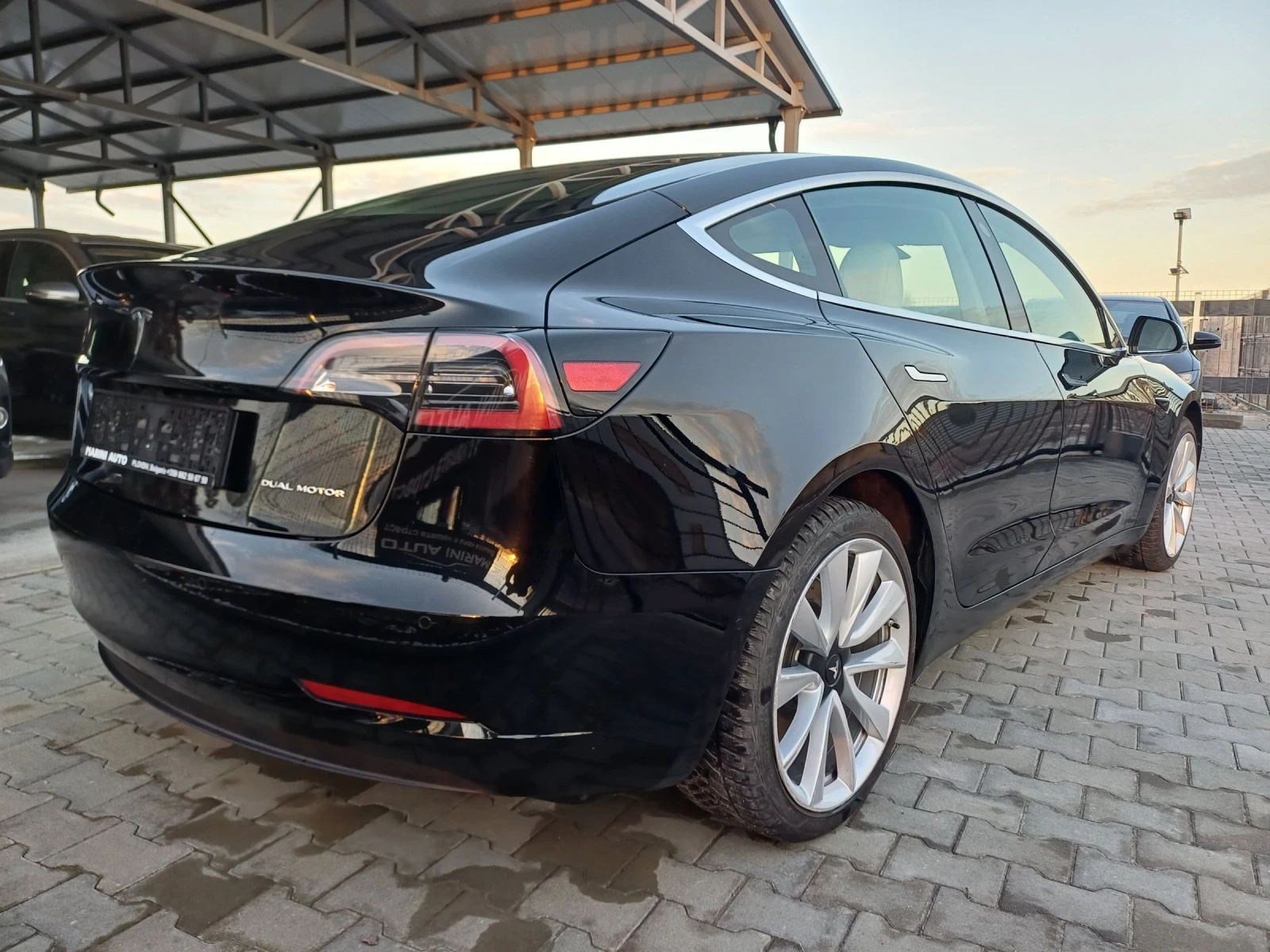 Tesla Model 3 Premium Long Range 4x4 Pano Гаранция  - изображение 7