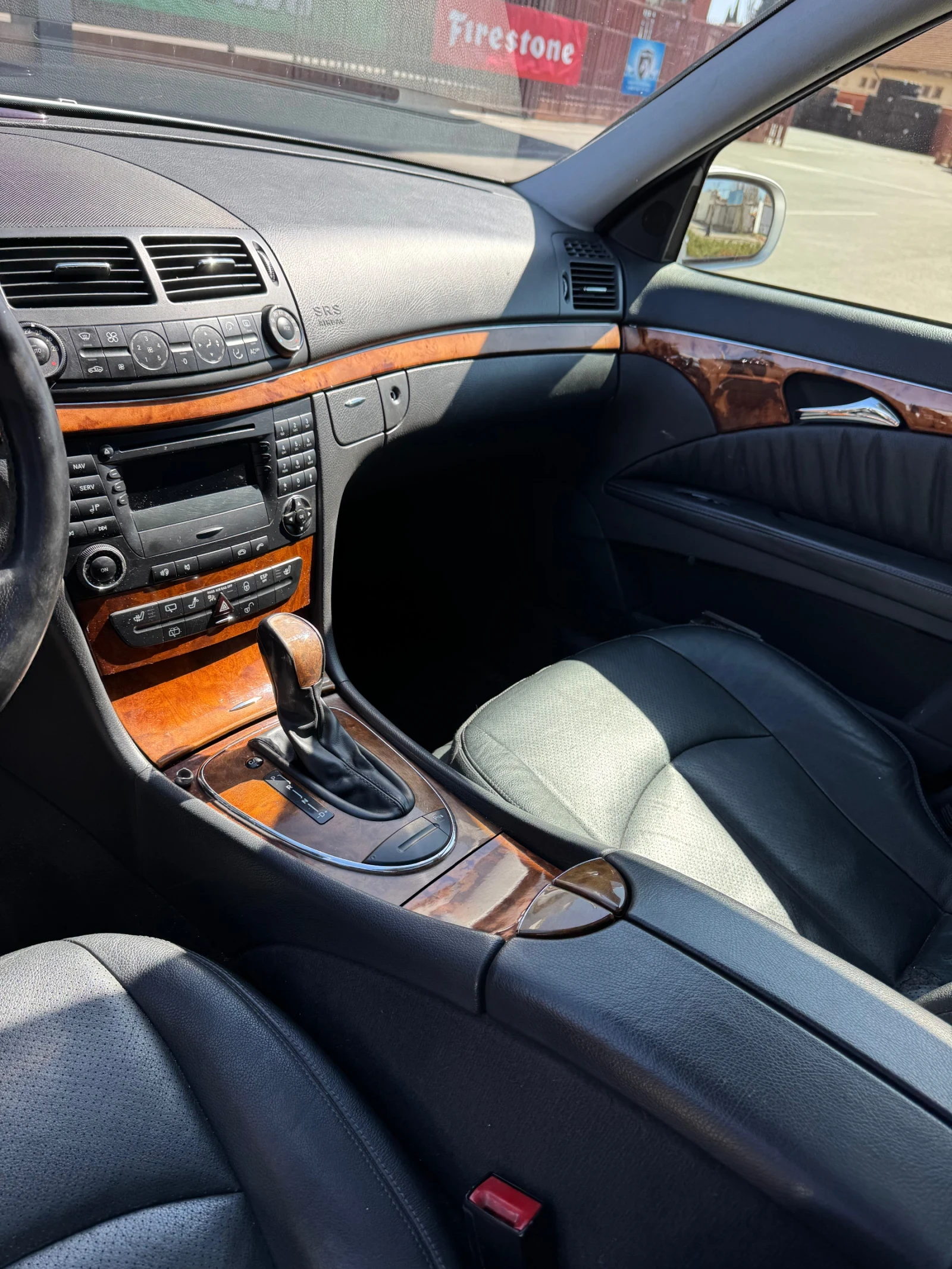 Mercedes-Benz E 320  - изображение 7