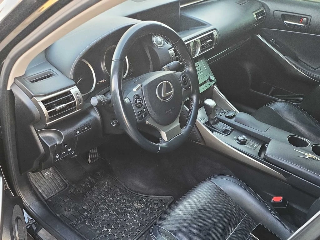 Lexus IS * 4dr Sdn AWD * CARFAX * БЕЗ ПЪРВОНАЧАЛНА ВНОСКА - изображение 5