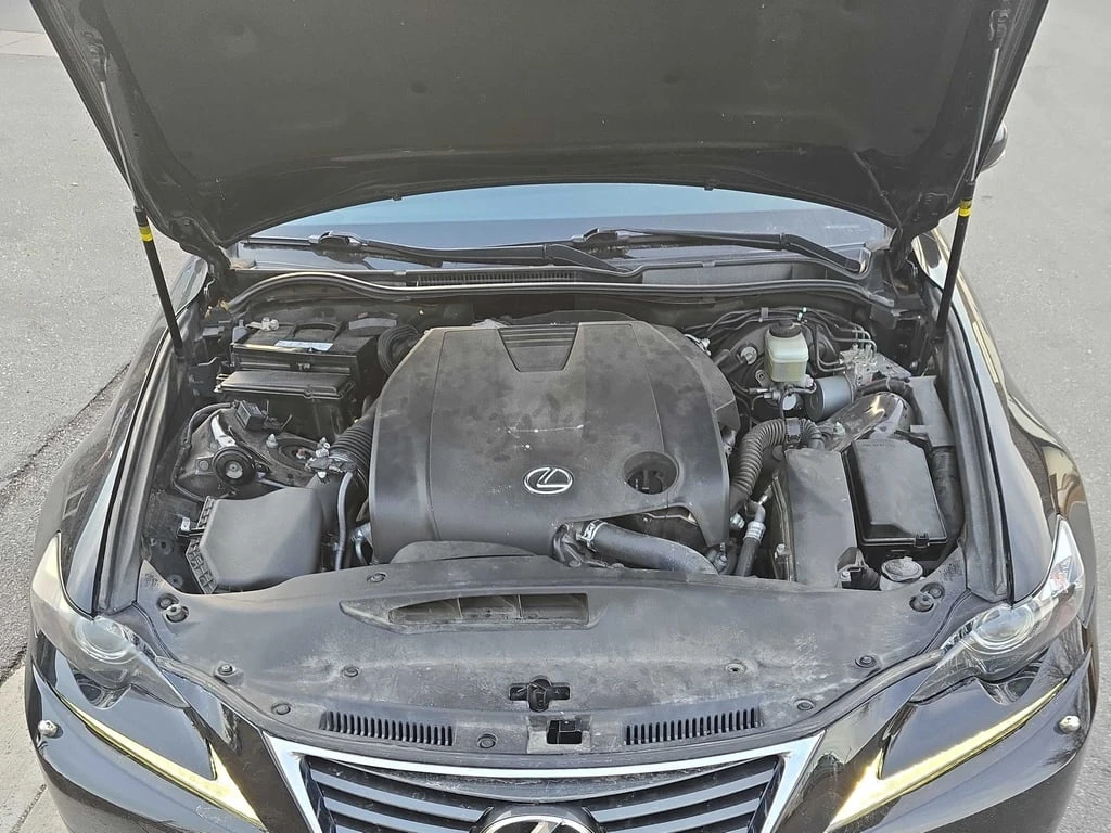 Lexus IS * 4dr Sdn AWD * CARFAX *    | Mobile.bg   11