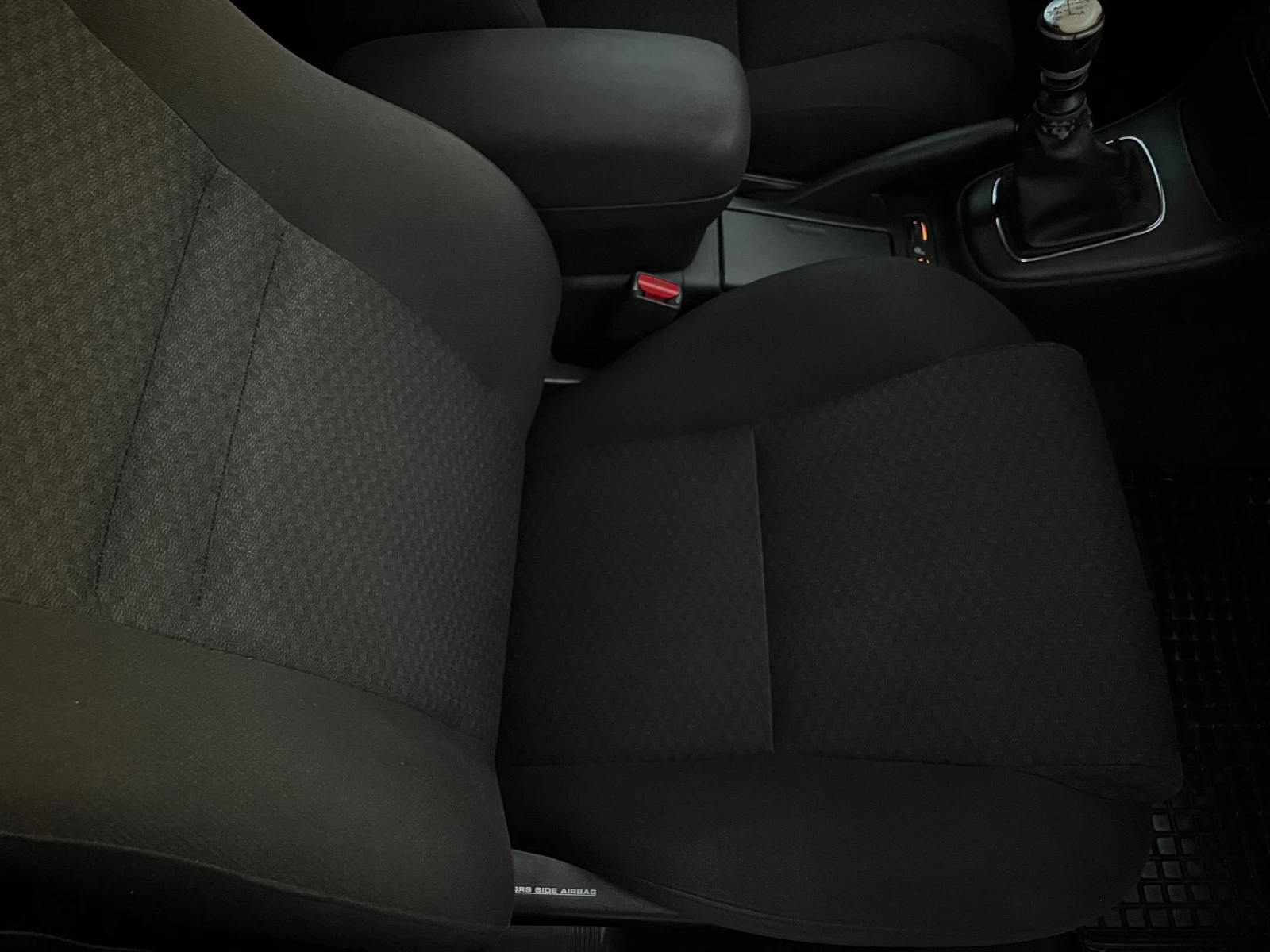 Toyota Avensis 2.2D-4D XENON/PODGREV/KLIMATRONIK/6sk/UNIKAT | Mobile.bg � ����������� 14