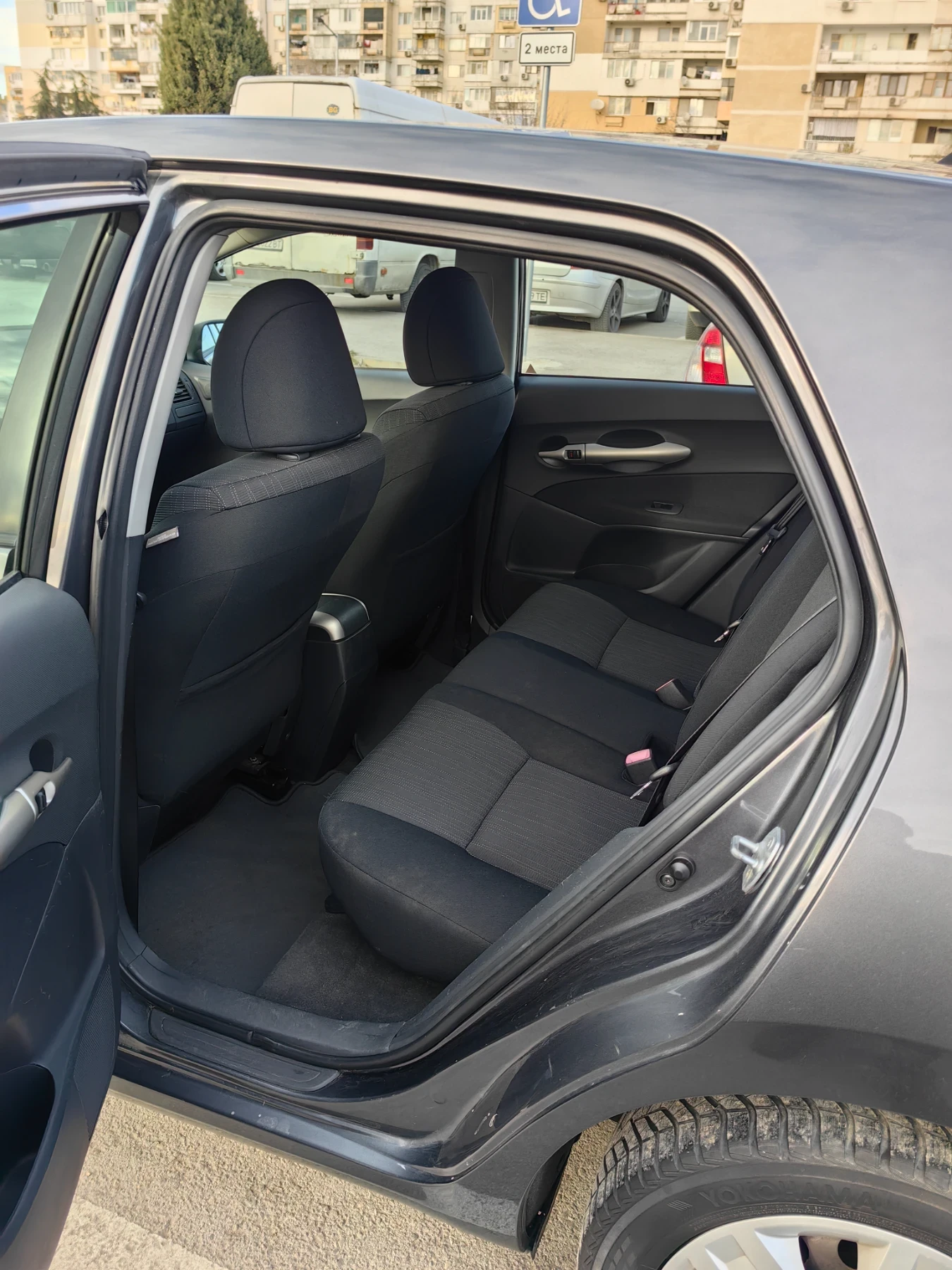 Toyota Auris 2.0 D | Mobile.bg � ����������� 14