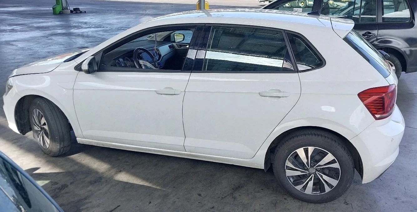 VW Polo 1.6TDI 2019г! - изображение 4