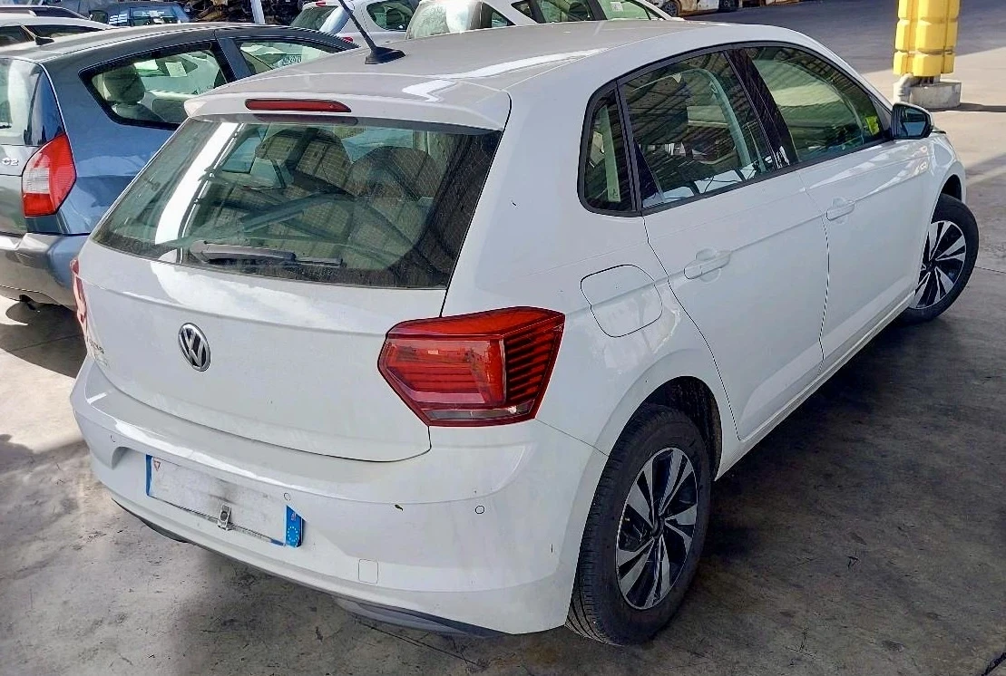 VW Polo 1.6TDI 2019г! - изображение 7