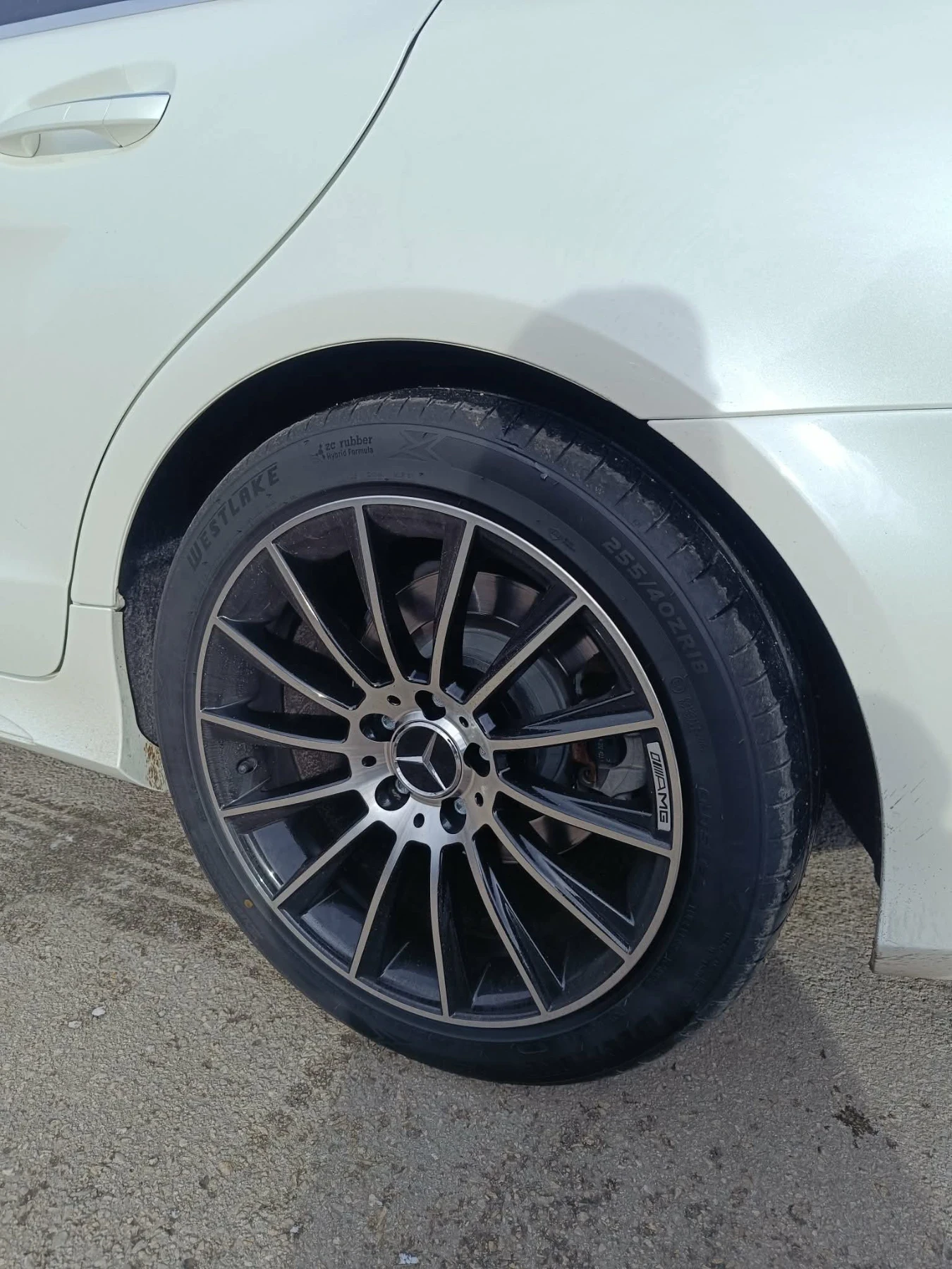 Mercedes-Benz CLS 500  - изображение 6