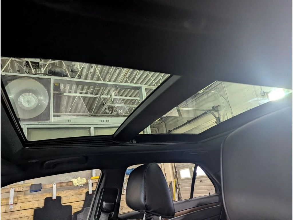 Chrysler 300c PLATINUM EDITION 5.7 HEMI * * CARFAX * *  - изображение 8