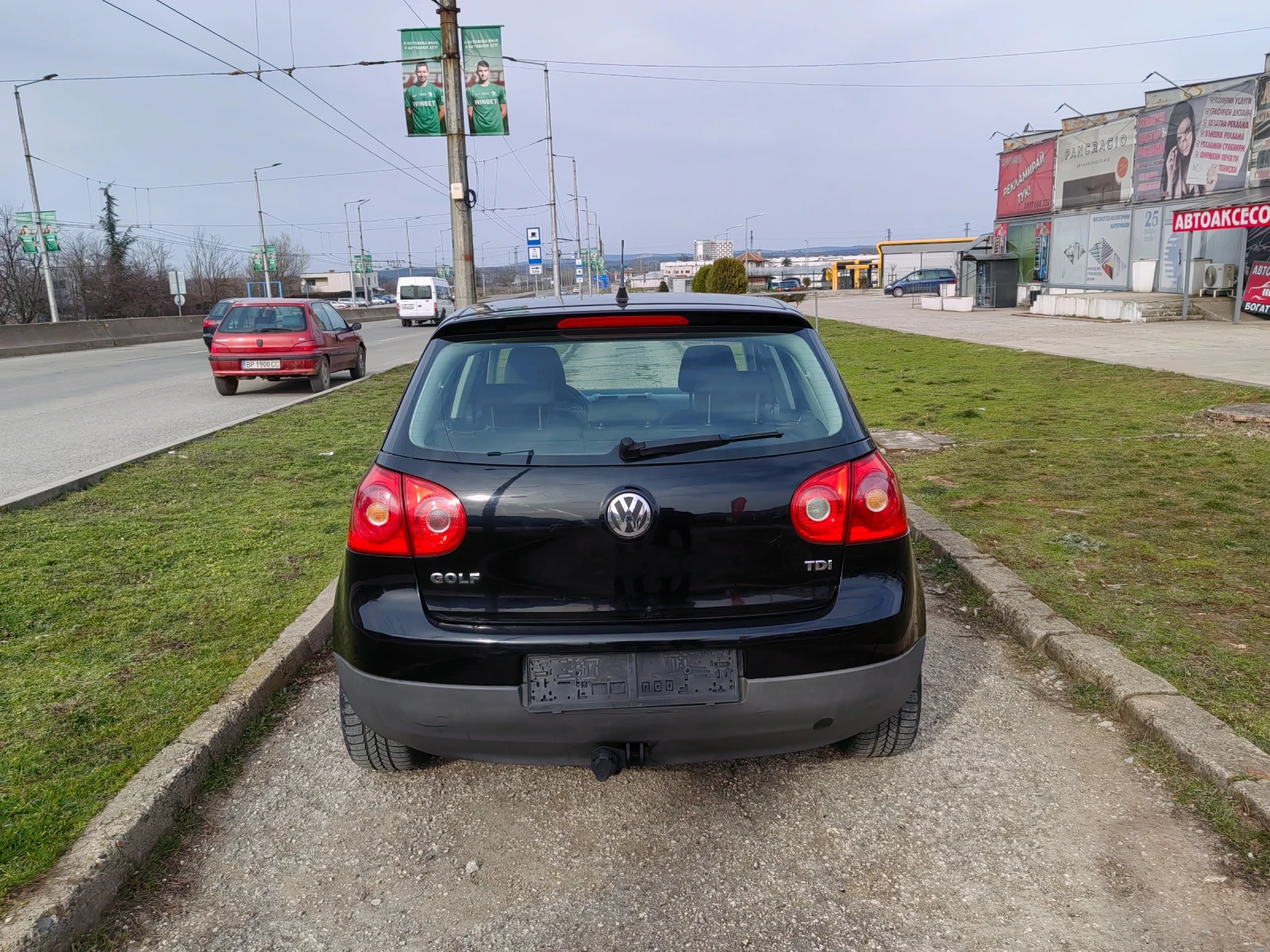 VW Golf 1.9tdi  90ps Navi, снимка 8 - Автомобили и джипове - 53709563
