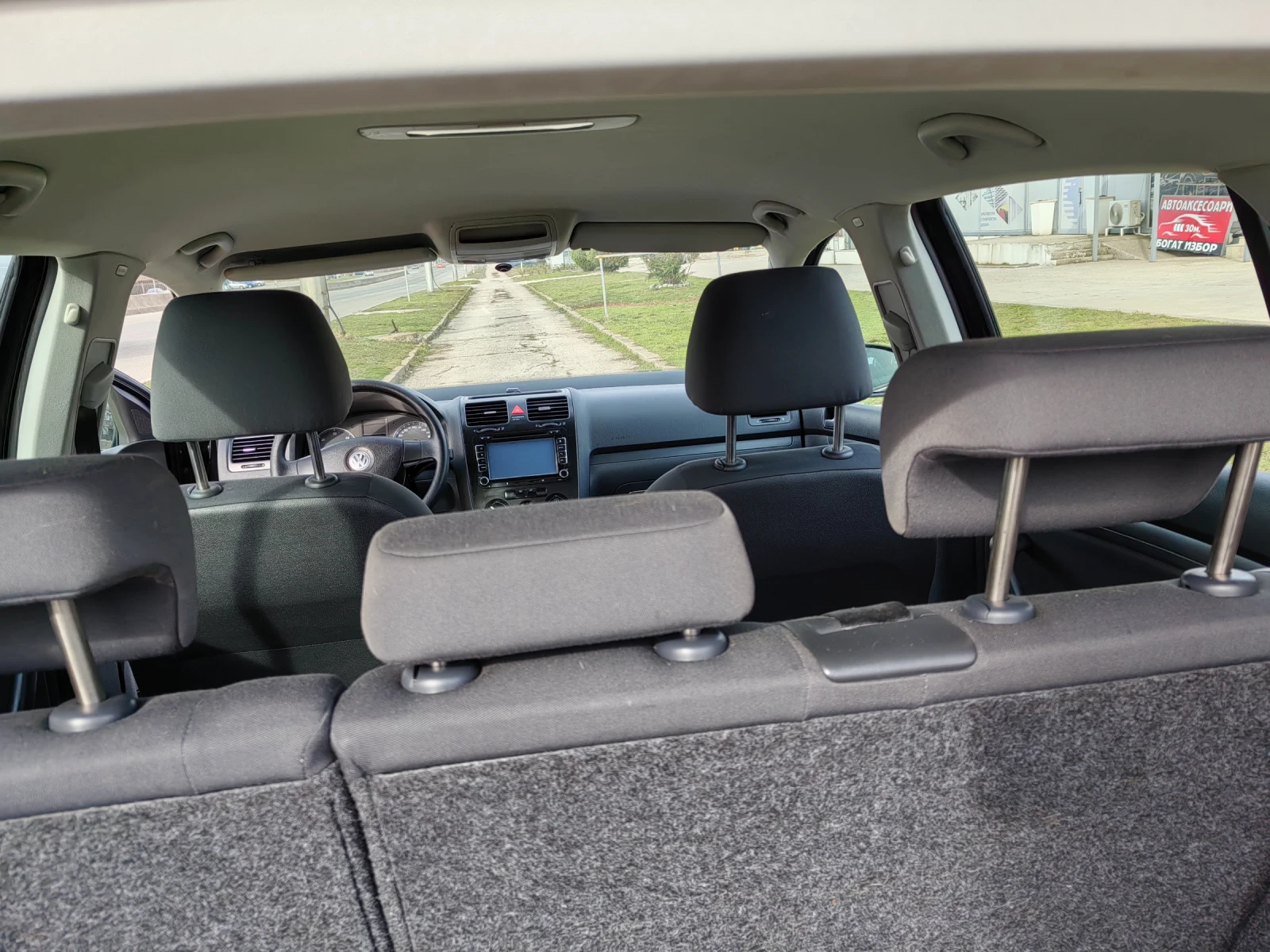 VW Golf 1.9tdi  90ps Navi, снимка 13 - Автомобили и джипове - 53709563