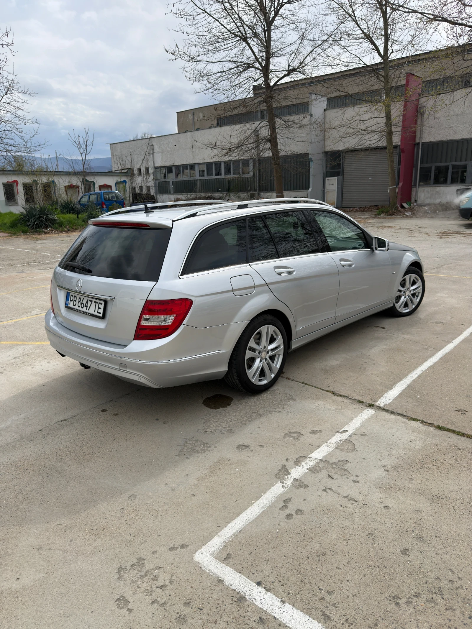 Mercedes-Benz C 200, снимка 6 - Автомобили и джипове - 53755606