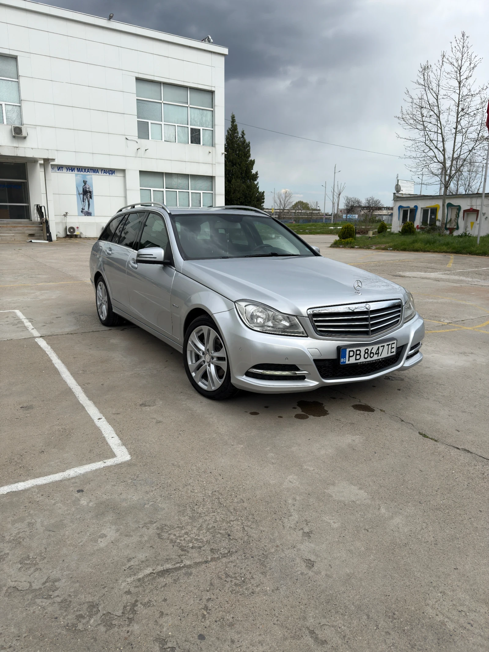 Mercedes-Benz C 200, снимка 8 - Автомобили и джипове - 53755606