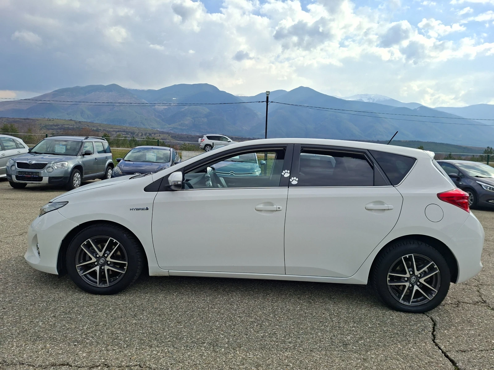 Toyota Auris 1, 8 i Hibrid - изображение 8