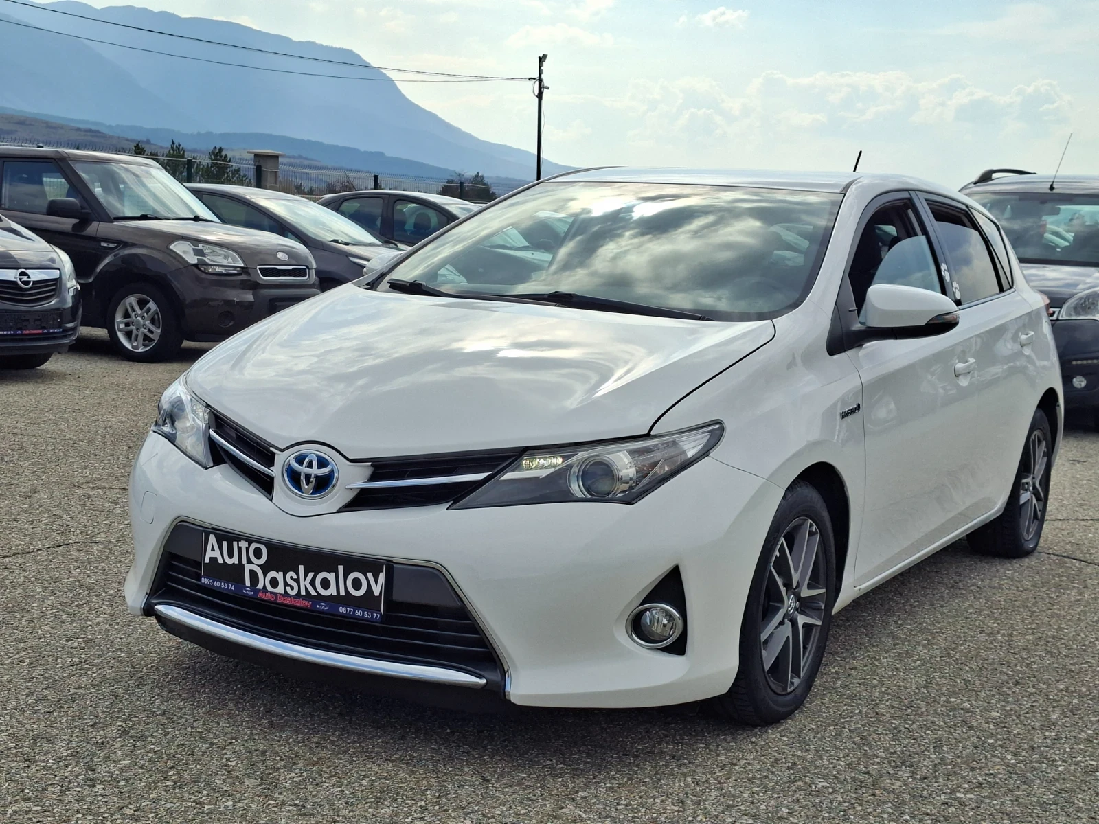 Toyota Auris 1, 8 i Hibrid