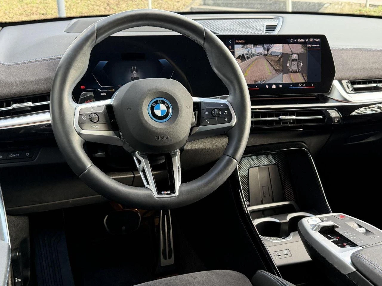 BMW iX2 xDrive30/M-SPORT/HEAD UP/360/ICONIC GLOW/, снимка 10 - Автомобили и джипове - 53796938