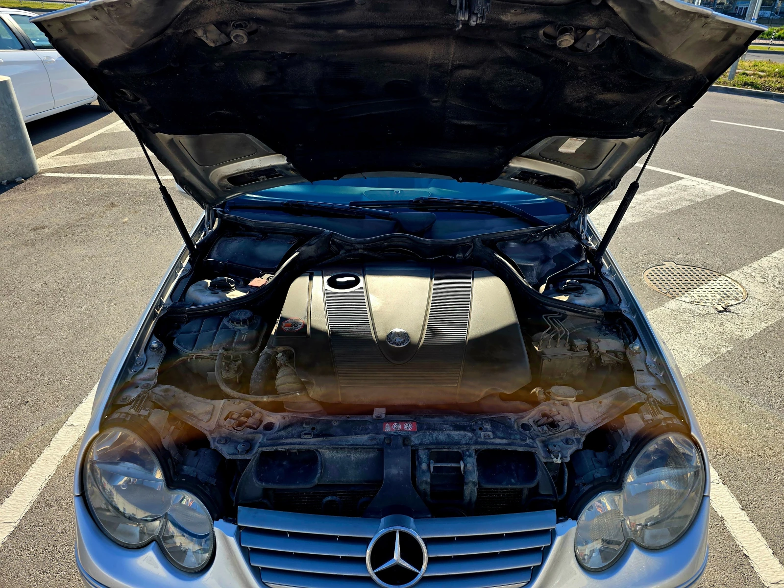 Mercedes-Benz C 220 Facelift , снимка 7 - Автомобили и джипове - 53848940