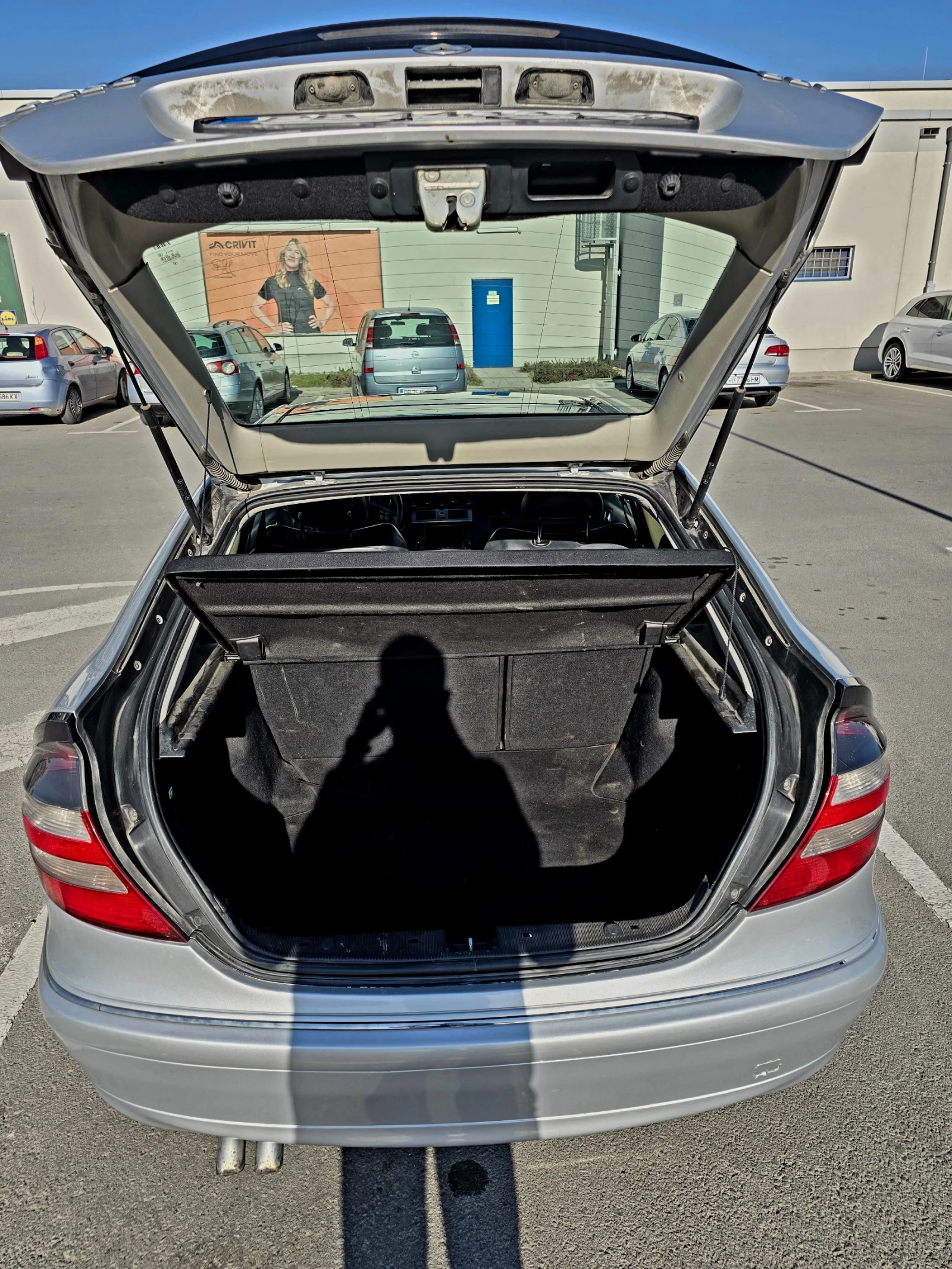 Mercedes-Benz C 220 Facelift , снимка 8 - Автомобили и джипове - 53848940