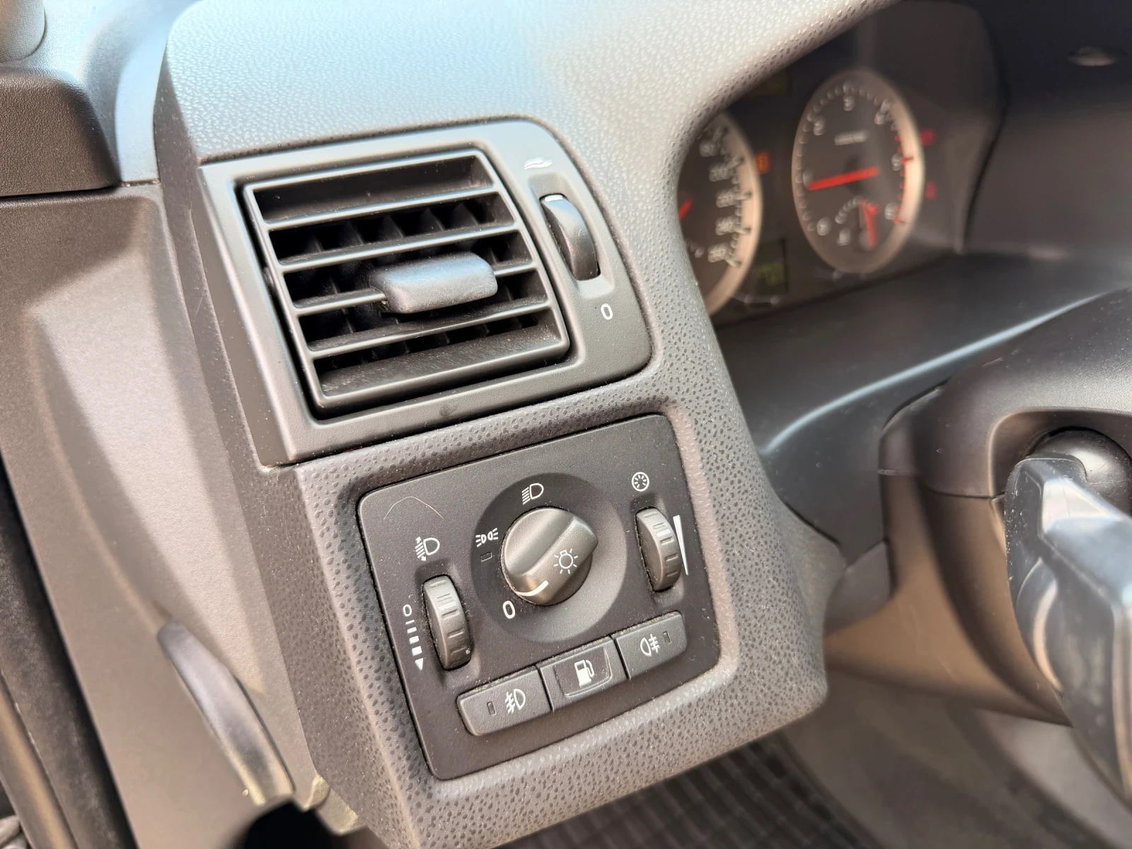 Volvo V50, снимка 13 - Автомобили и джипове - 54115703