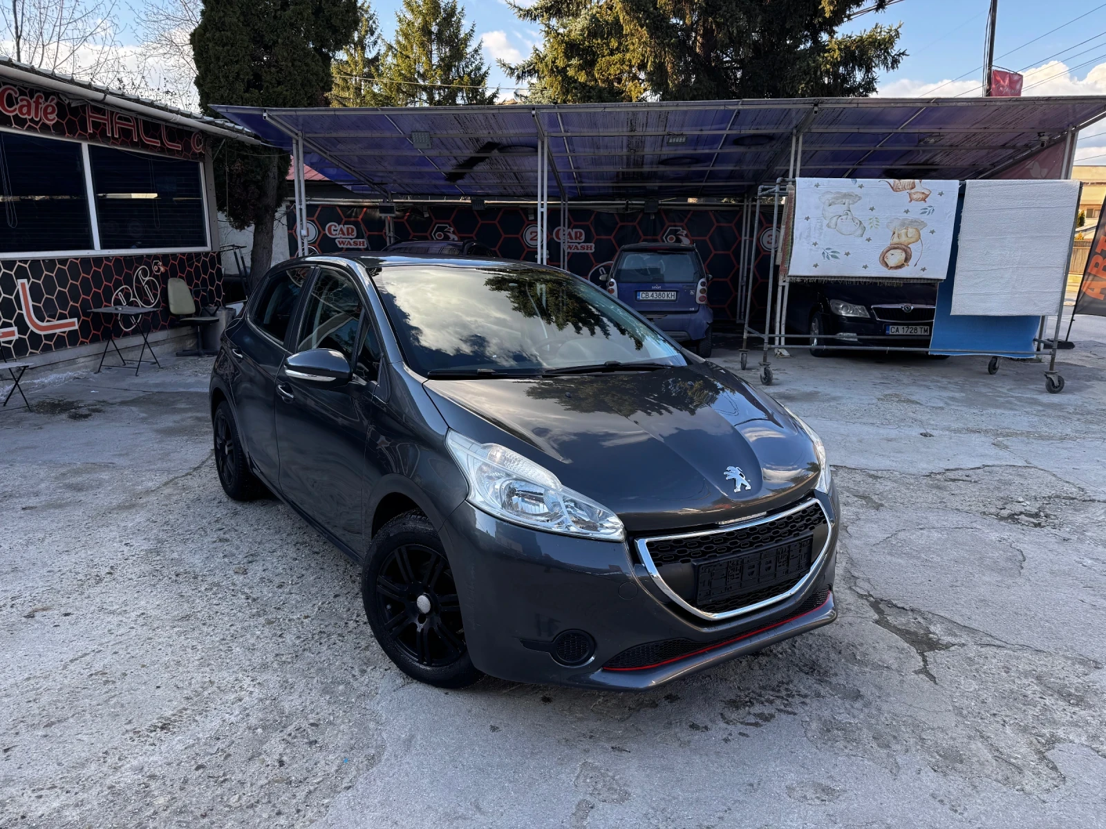 Peugeot 208, снимка 2 - Автомобили и джипове - 54156912