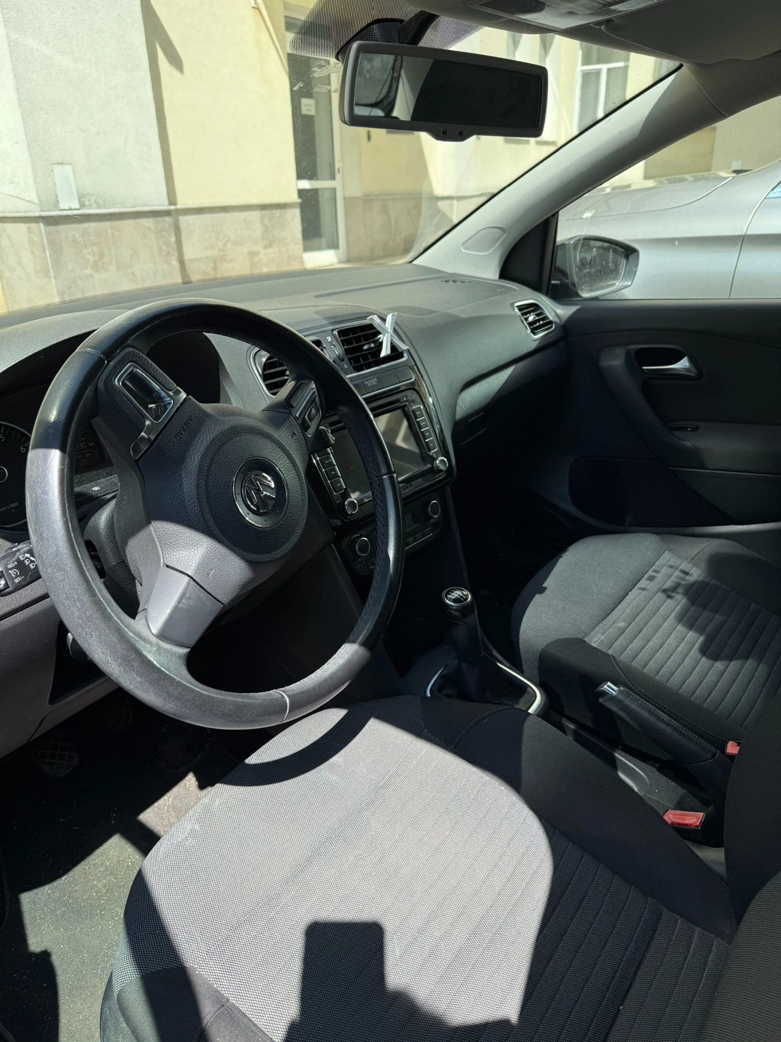 VW Polo, снимка 12 - Автомобили и джипове - 54271698