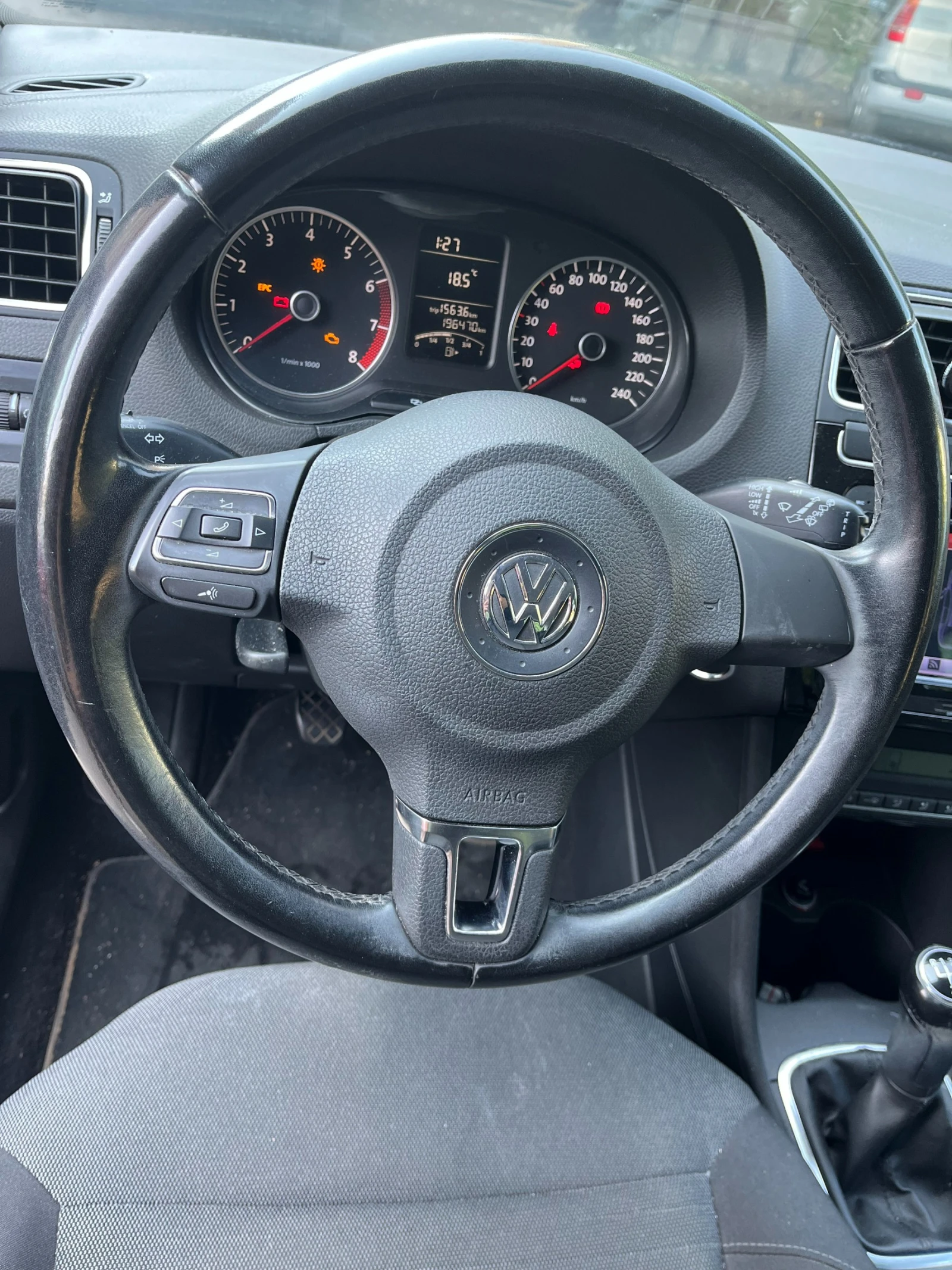 VW Polo, снимка 7 - Автомобили и джипове - 54271698