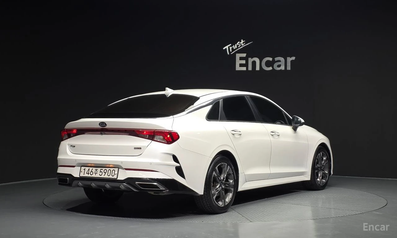Kia K5 1.6 Turbo* DISTRONIC* ПОДГРЕВ* ОБДУХВАНЕ* КАМЕРА* , снимка 3 - Автомобили и джипове - 54884661