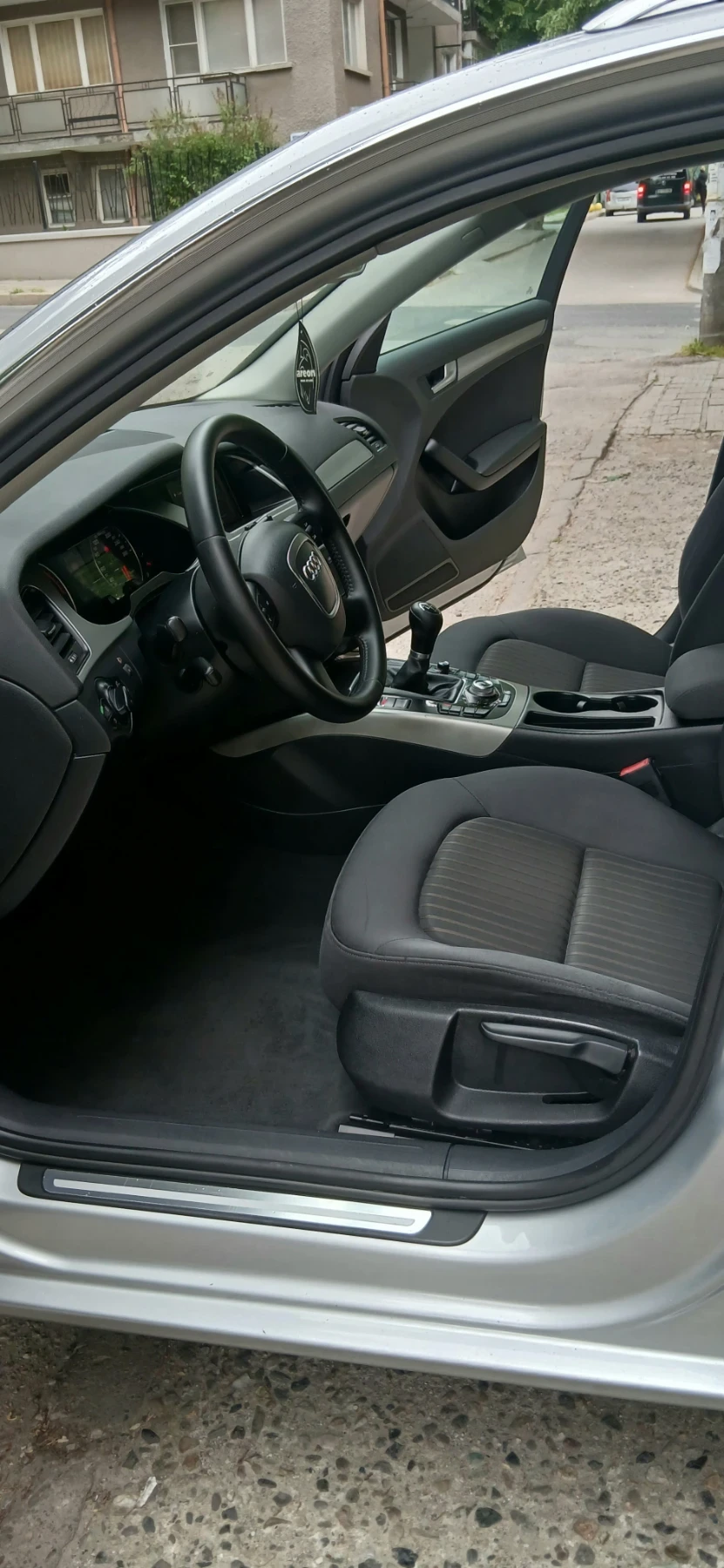 Audi A4 2000tdi, снимка 9 - Автомобили и джипове - 55071304