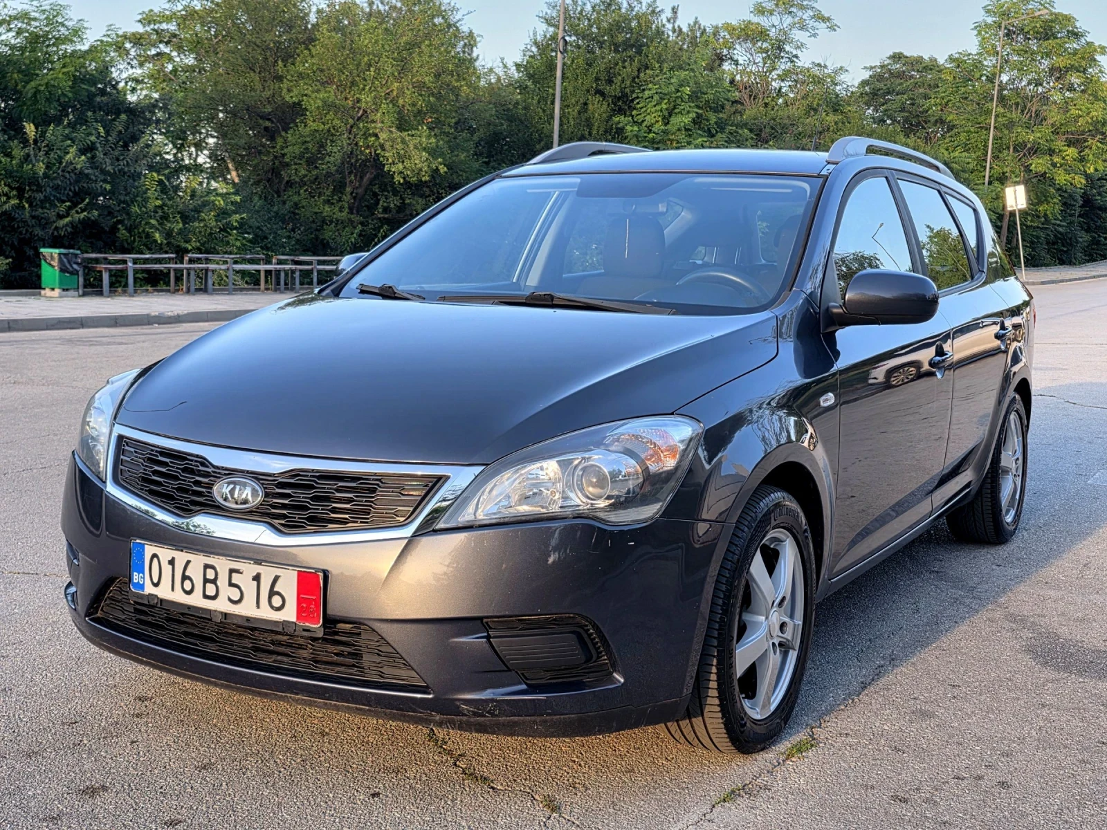 Kia Ceed 1.4 16V-90к.с Фейслифт , снимка 4 - Автомобили и джипове - 55400065