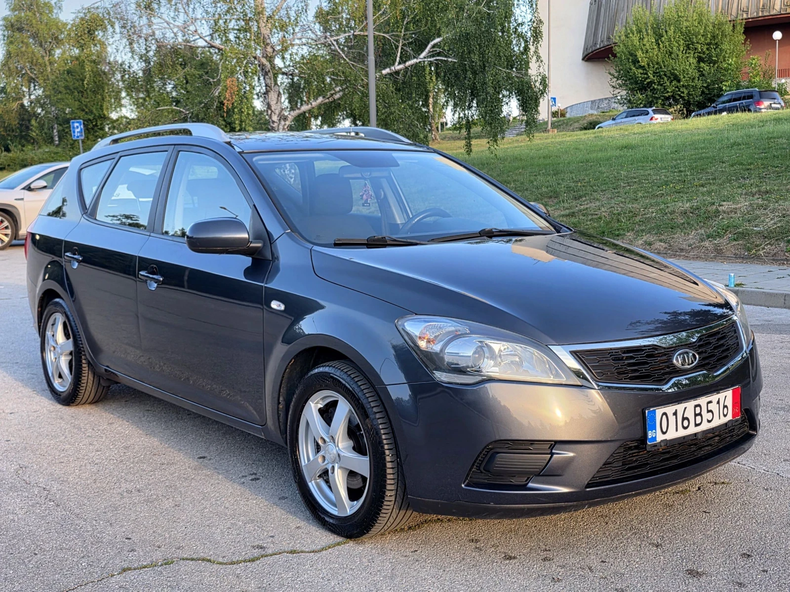 Kia Ceed 1.4 16V-90к.с Фейслифт , снимка 6 - Автомобили и джипове - 55400065