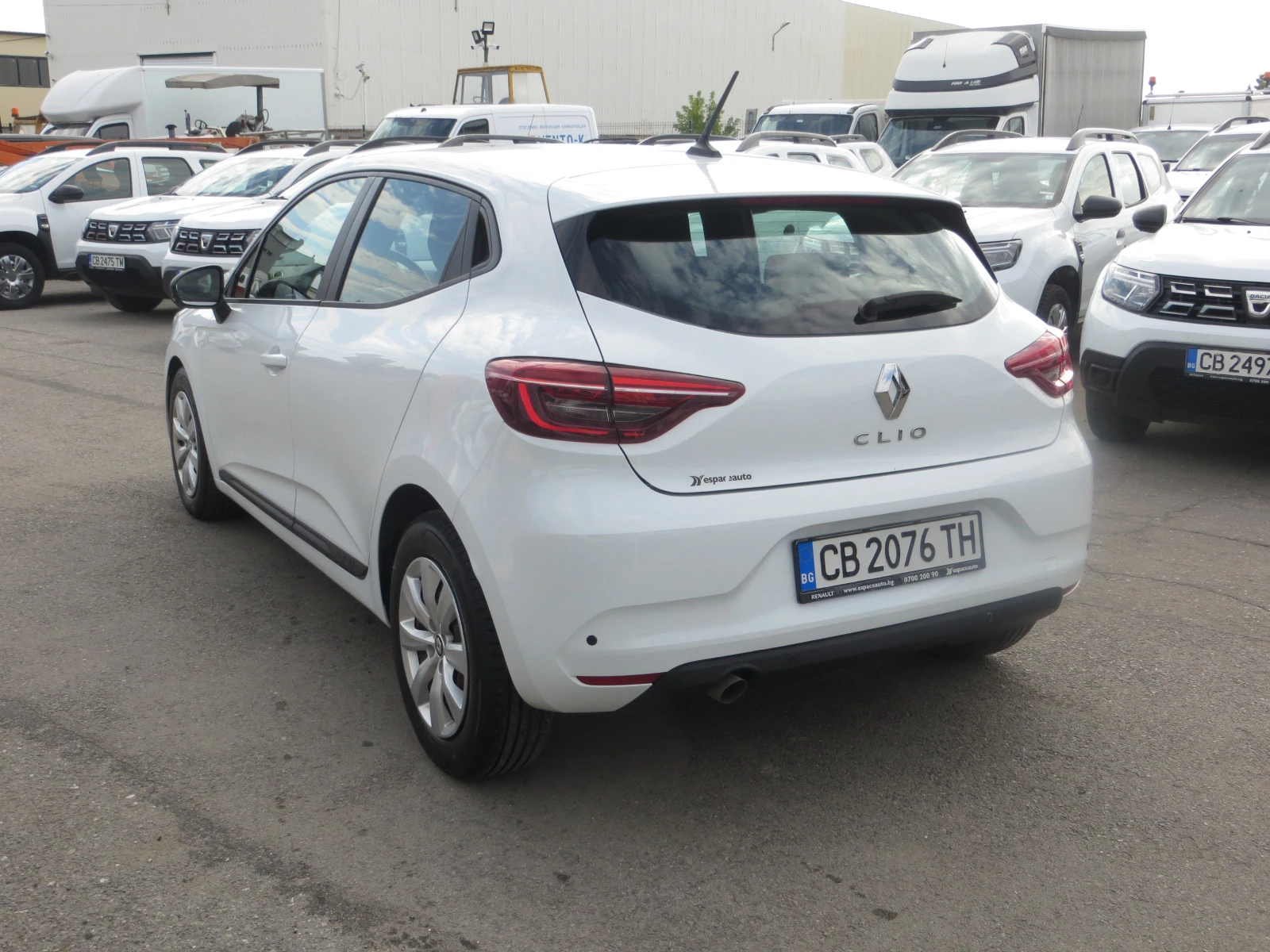 Renault Clio 1.0 ФАБРИЧЕН БЕНЗИН/ГАЗ/ГАРАНЦИОНЕН, снимка 3 - Автомобили и джипове - 55444463