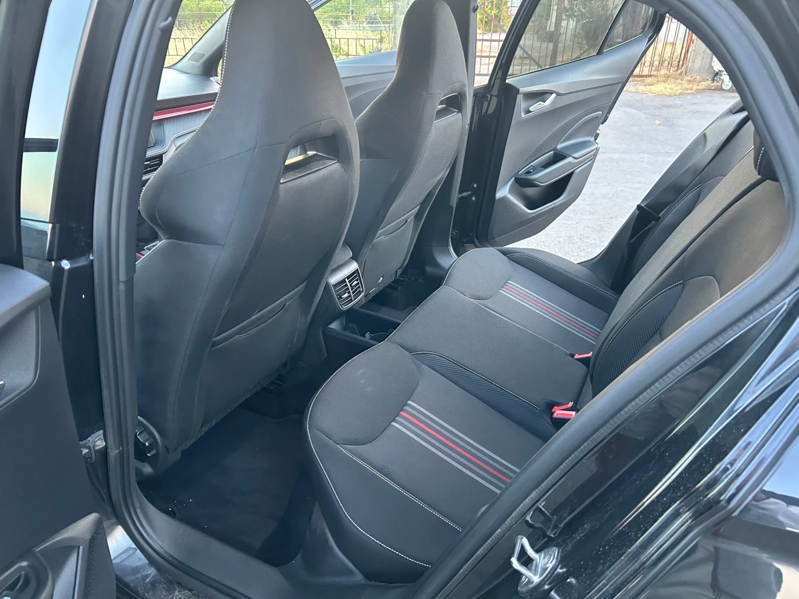 Skoda Fabia 1.0TSI ����������� ��������� | Mobile.bg � ����������� 12