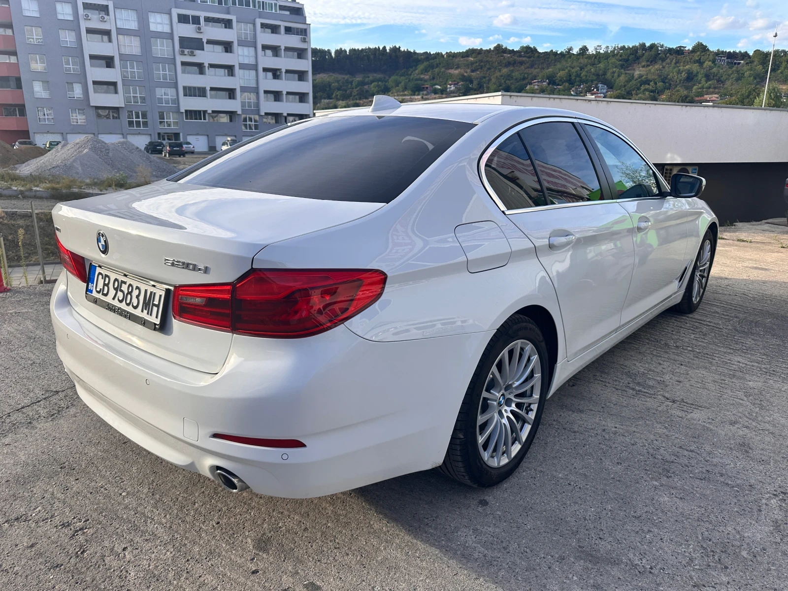 BMW 520 XDrive | Mobile.bg � ����������� 3