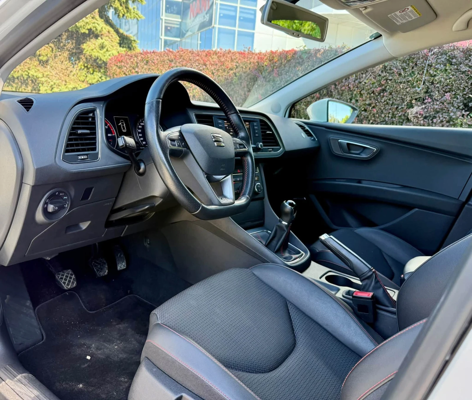Seat Leon FR 125kc, снимка 11 - Автомобили и джипове - 56589945