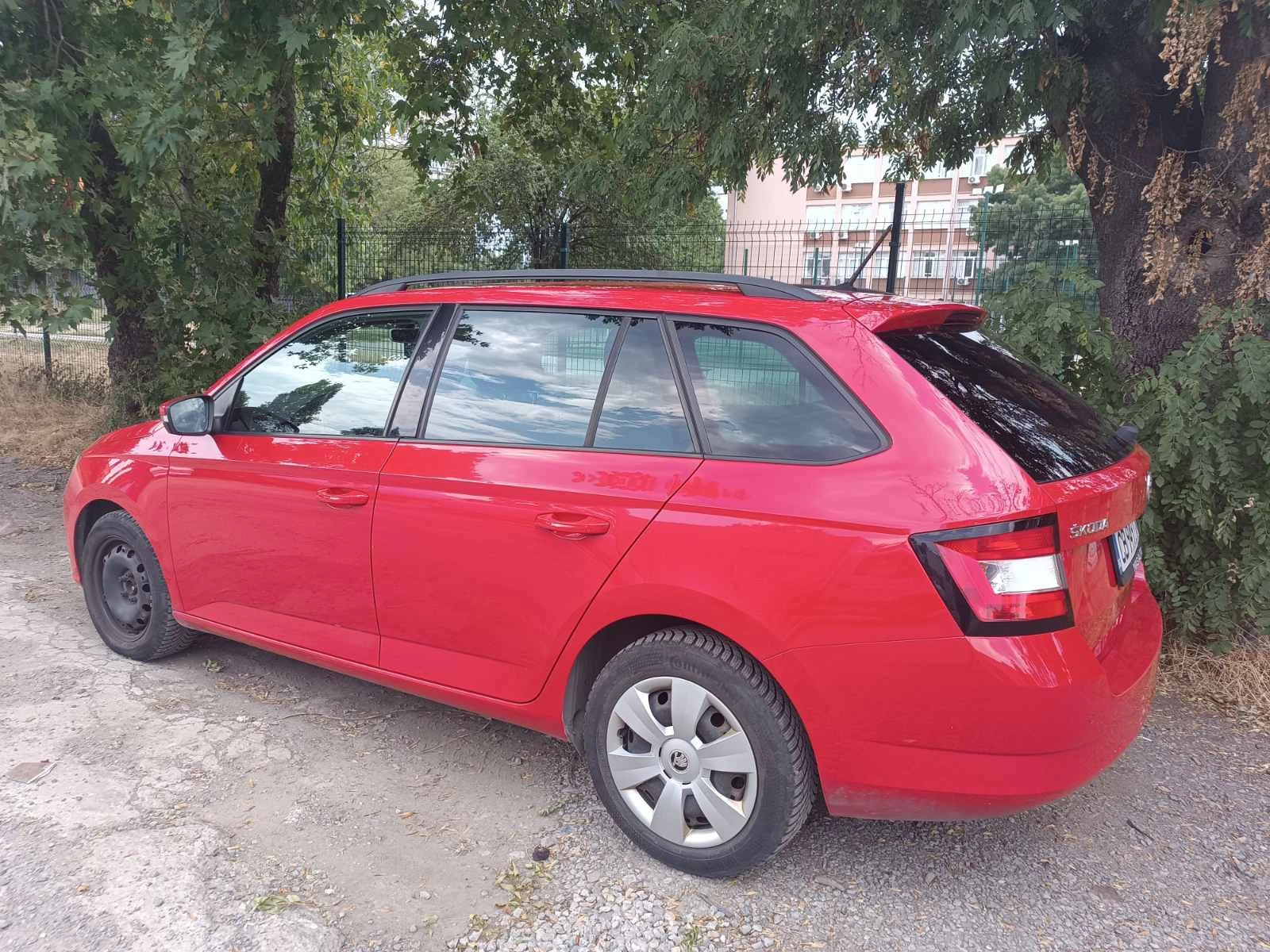 Skoda Fabia 1 MPI, снимка 2 - Автомобили и джипове - 56627151