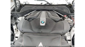 BMW X5 XDRIVE50I* МПАКЕТ* РЕКАРО* ПАНО* ПОДГРЕВ* KEYLESS*, снимка 15