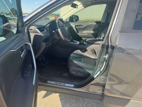 Toyota Rav4 * XLE * CARFAX * ПОДРЕВИ * ПАНО * 2 КЛЮЧА, снимка 5