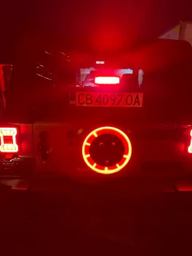 Jeep Wrangler Sport Utility , снимка 16 - Автомобили и джипове - 53456662