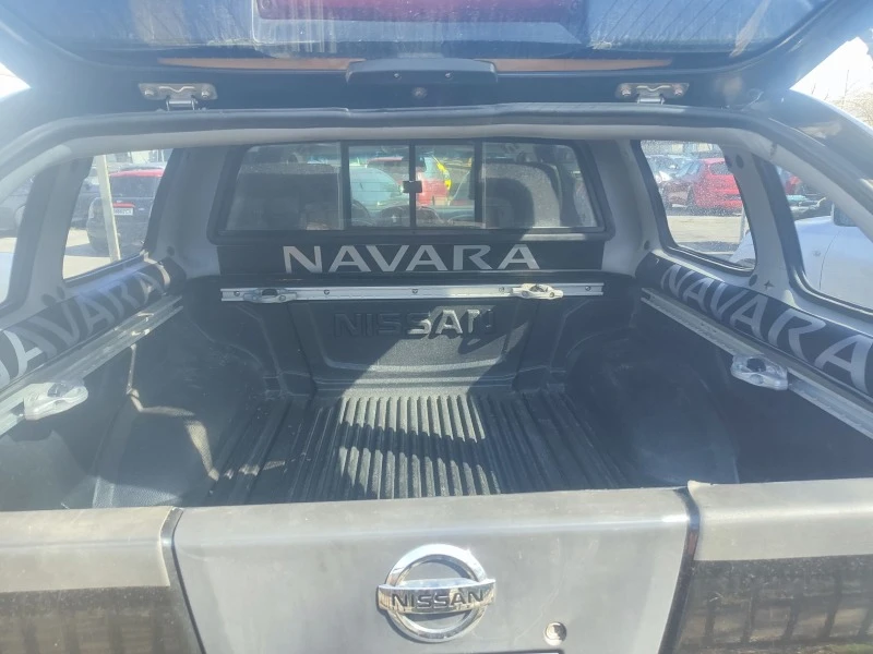 Nissan Navara 2.5 DCI Exclusive - 190ps, снимка 17 - Автомобили и джипове - 47051428