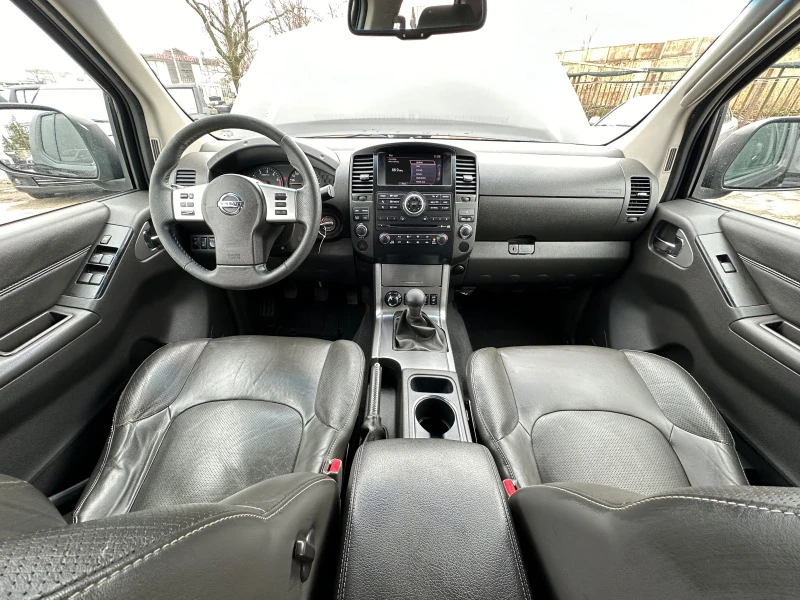 Nissan Navara 2.5 DCI Exclusive - 190ps, снимка 12 - Автомобили и джипове - 47051428