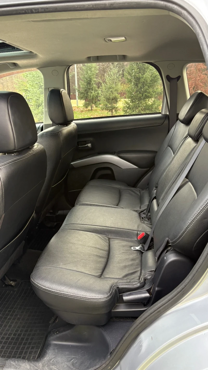 Mitsubishi Outlander, снимка 14 - Автомобили и джипове - 52630042